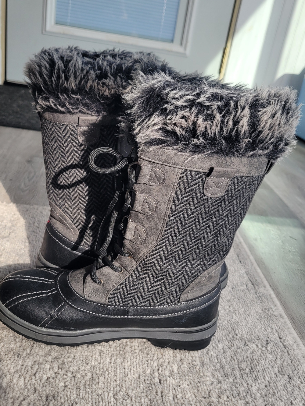 Gray Faux Fur Winter Lace-Up Boots - Women